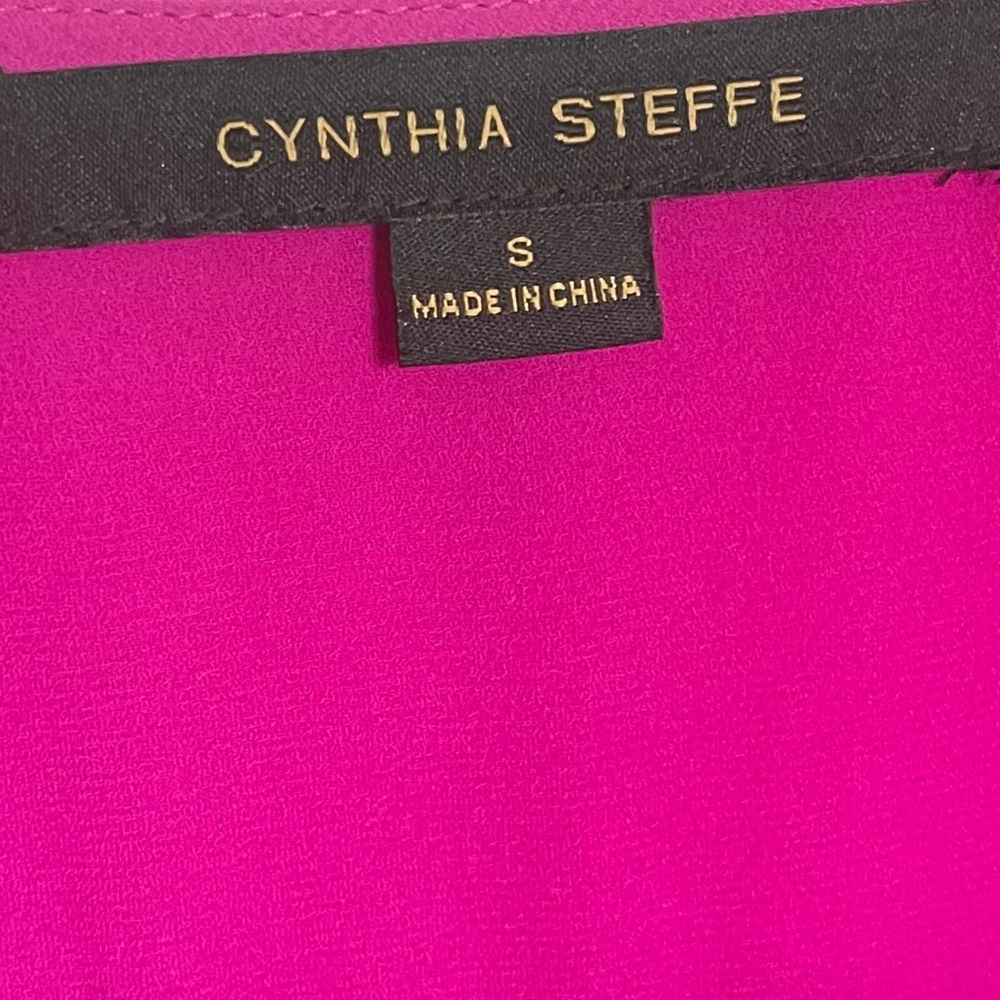 Cynthia Steffe Short Sleeve Blouse Size Small - Picture 4 of 10